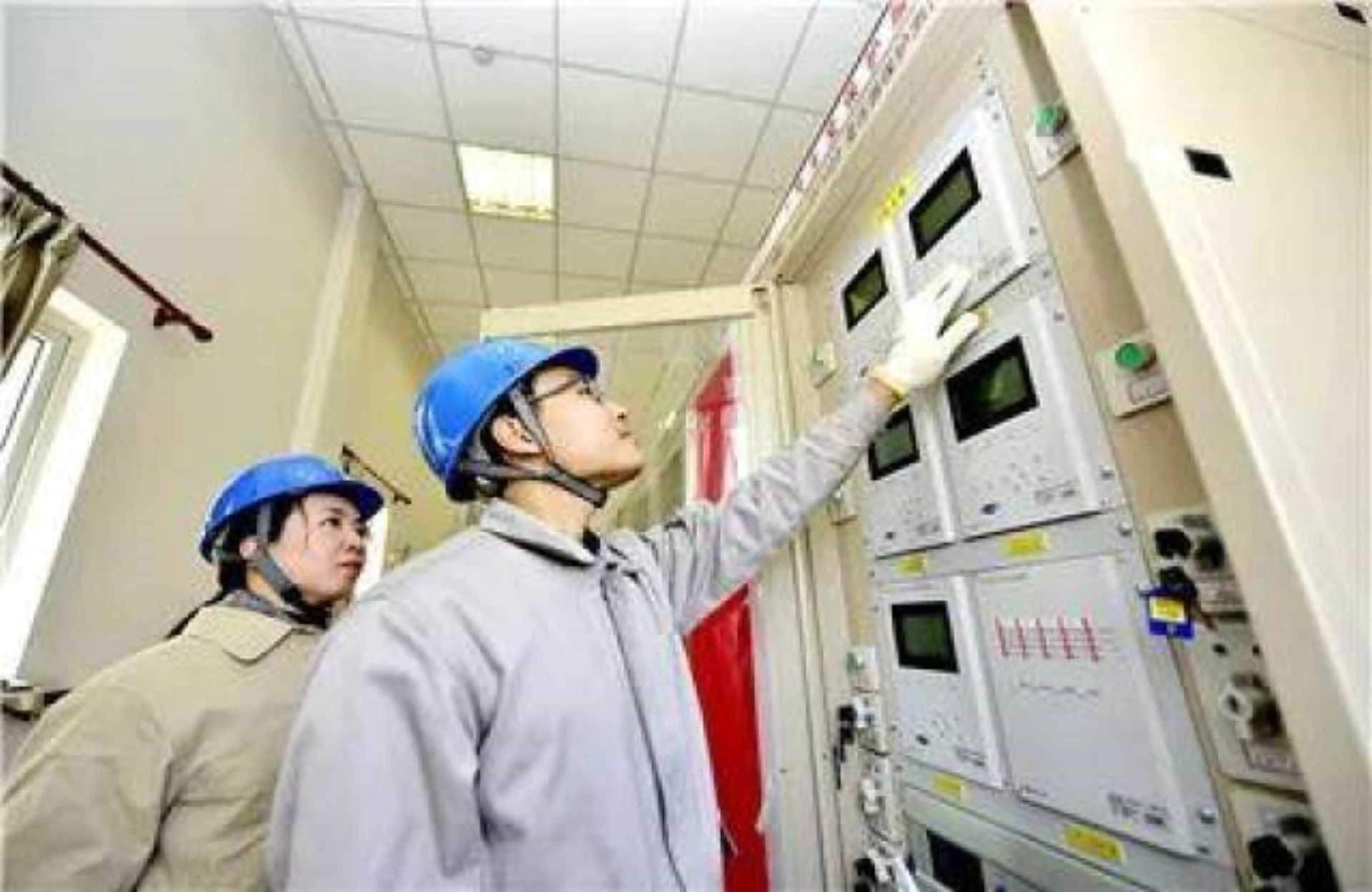 Protection Relays in Power System